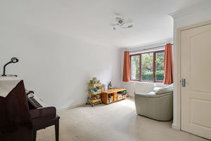 Lounge- click for photo gallery